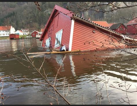 Worst Storm in 200 years in Norway sweeps away houses - Strange Sounds