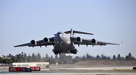 Boeing Bids Farewell to Final C-17 Transport Jet | American Machinist