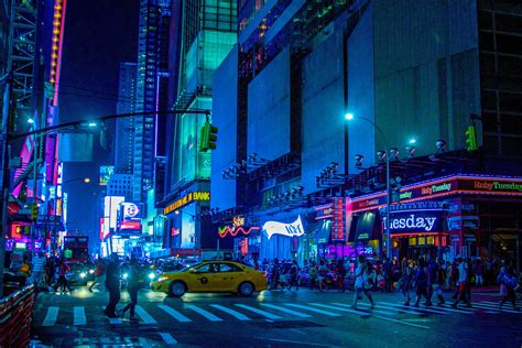 Taken last year. Times Square, NYC : Cyberpunk