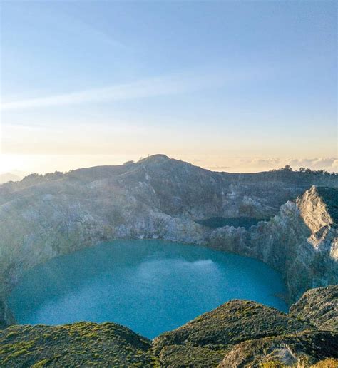 Kelimutu volcano, Flores Island, Indonesia | Island tour, Komodo ...