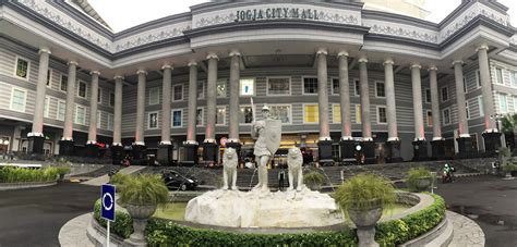 Observe the world: Indonesia Yogyakarta, Jalan Malioboro, taxi, Jogja ...