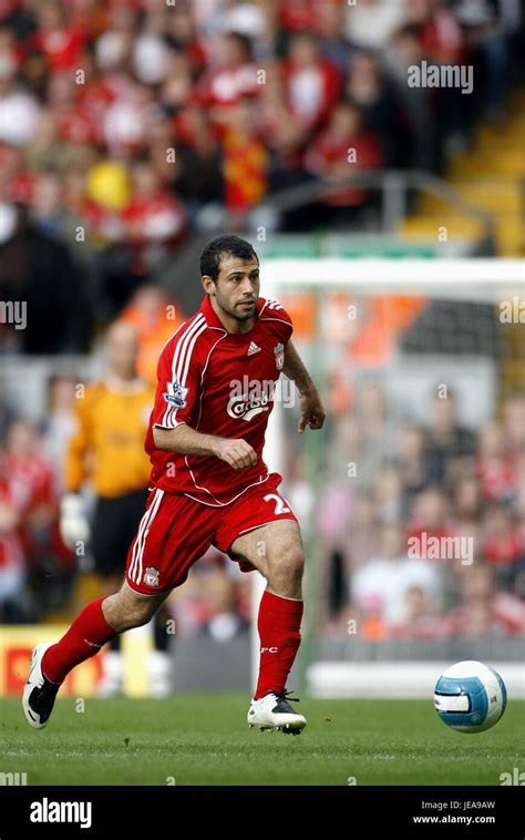 JAVIER MASCHERANO LIVERPOOL FC ANFIELD LIVERPOOL ENGLAND 22 September ...