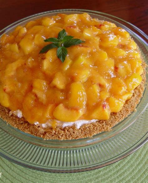 Peach and Cream Cheese Pie | FaveSouthernRecipes.com