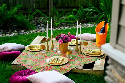 Five Romantic Picnic Ideas that are Easy, Gorgeous and Inexpensive!