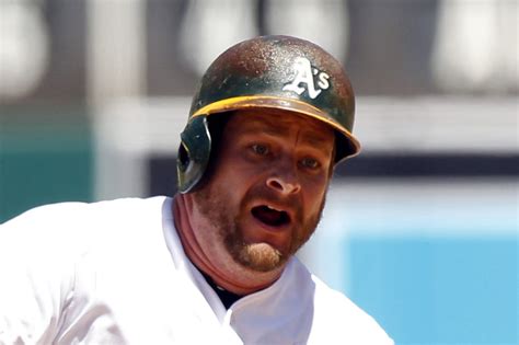 MLB All-Star Game: Oakland A's catcher Stephen Vogt falls to third place, you need to vote Vogt ...