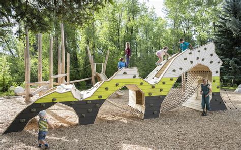 Herron-Park-Aspen-Colorado-natural-playground-climbing-structure ...