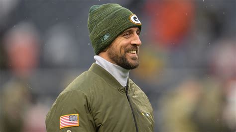 Aaron Rodgers Big Mustache - Watch Aaron Rodgers And His New Beard Give ...