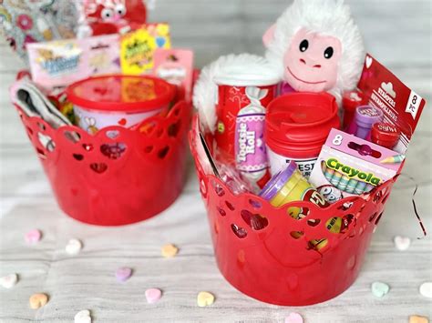 Valentines Day Basket Ideas from the Dollar Tree (SUPER Cute!)