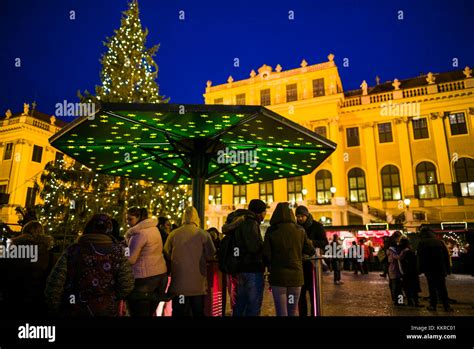 Austria, Vienna, Schonbrunn Palace, Christmas Market, evening Stock ...