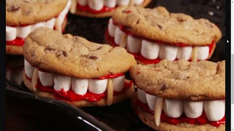 Vampire teeth cookies recipe