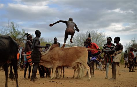 TOPSHOT-ETHIOPIA-CULTURE-TRIBES