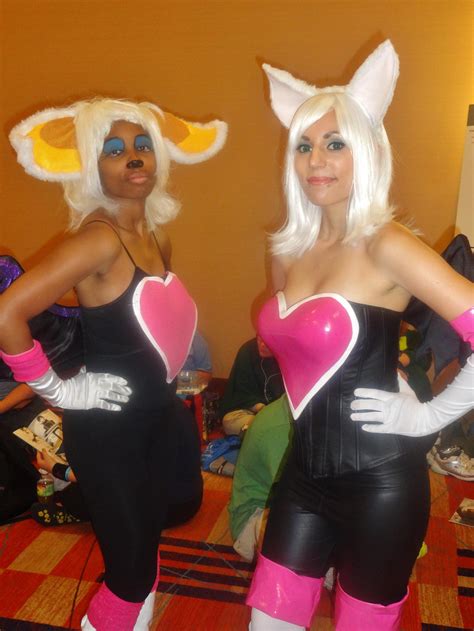 Sonic the Hedgehog's Rouge the Bat Double Cosplay by GamerZone18 on DeviantArt