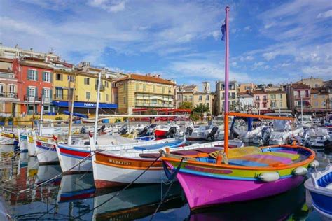 12 Beautiful Villages on the South Coast of France - TravelKiwis