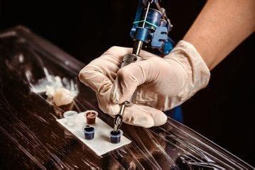 Apprentice Tattoo Artist tips on tattoo apprenticeships