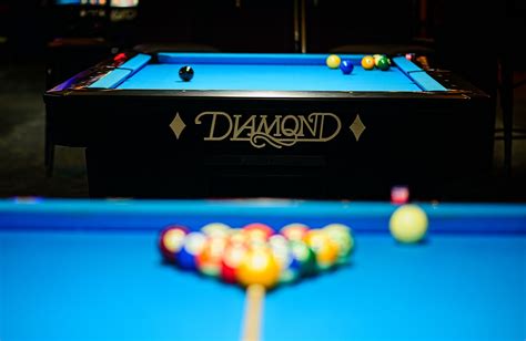 DIAMOND POOL TABLES