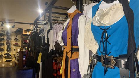 Tampa store makes authentic pirate costumes for Gasparilla