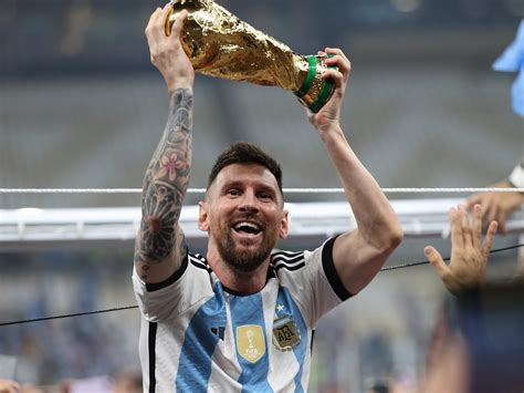 🔥 Download Photos Messi And Argentina Lift World Cup After Win Over France by @asteele | Lionel ...