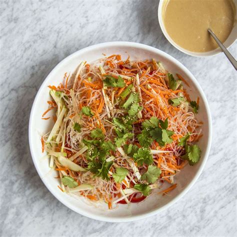 Kelp Noodles Recipe - Melissa Roberts