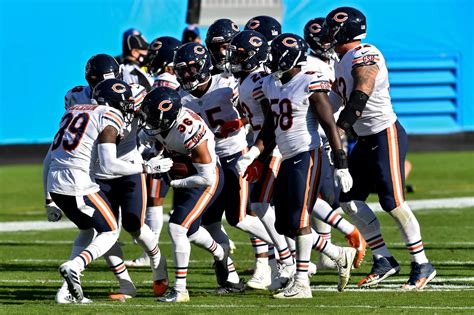 Chicago Bears Blend Perfect GIFs To Describe Sunday's Big Win