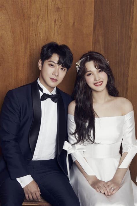 FT ISLAND's Minhwan & Yulhee Share Gorgeous Wedding Photos | Hype Malaysia