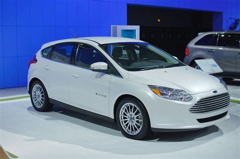 File:2012 Ford Focus Electric 2011 LA Auto Show.jpg - Wikimedia Commons