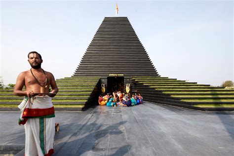 Stepped temple in Andhra Pradesh by Sameep Padora & Associates is a Reinterpretation of Hindu ...