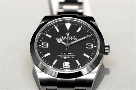 Professional Watches - The new Rolex Explorer Hands-On