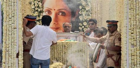 Sridevi funeral Live: The iconic actress says goodbye, funeral process ...