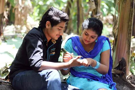 Sairat Marathi Movie Review Critic Rating Stars