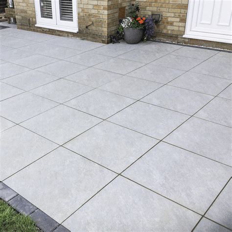 Silver Grey Porcelain Paving 600x600 | Outdoor Porcelain Tiles | Nustone