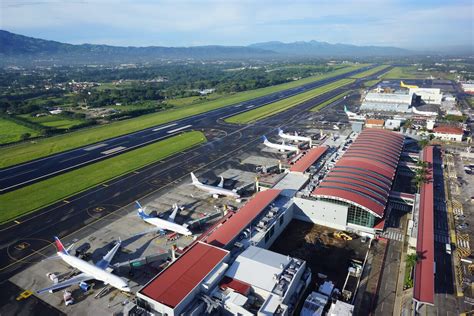 Costa Rica: Visitación turística crece en febrero a dos dígitos en ambos aeropuertos - Revista Summa