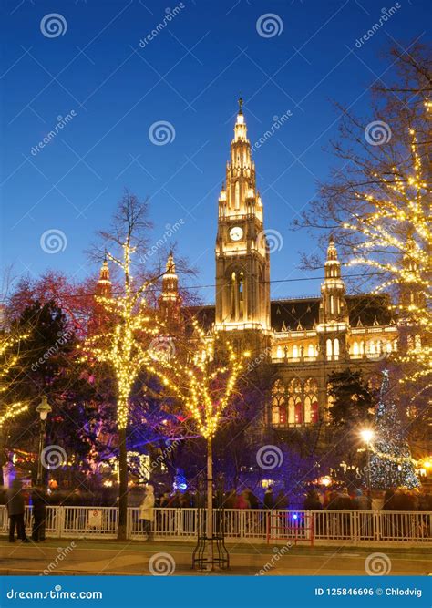 Vienna City Hall with Christmas Lights Editorial Photo - Image of blue, december: 125846696
