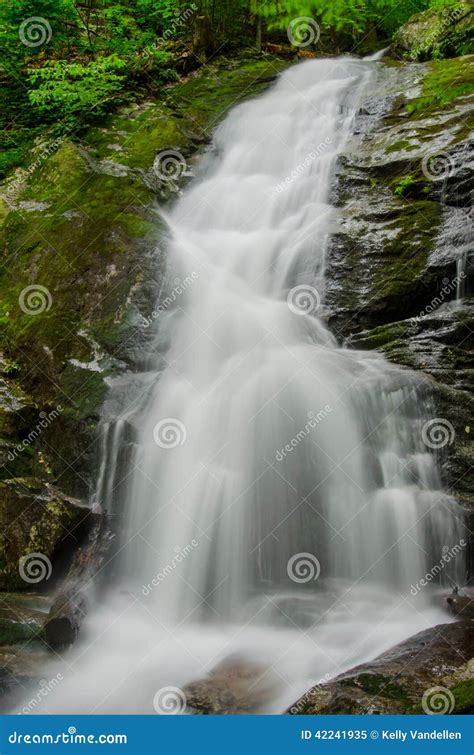 Slow Shutterspeed of Waterfall Stock Image - Image of creek, green: 42241935