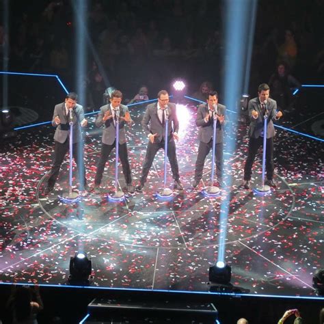 Pin by tabbynbell on NKOTB | Nkotb, Concert