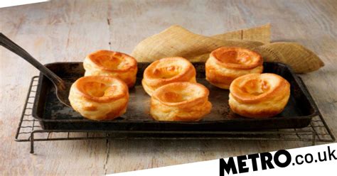 How to make perfect Yorkshire pudding batter | Metro News