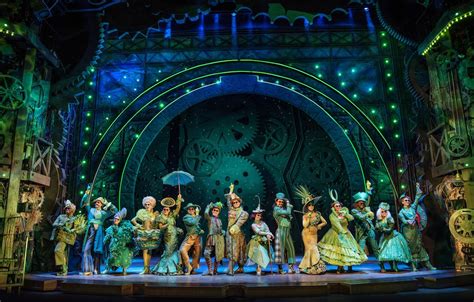 Five Reasons To See The Pop-u-lar Musical ‘Wicked’ In London