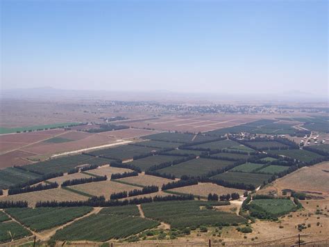 File:Golan heights border.jpg - Wikipedia