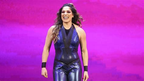 Raquel Rodriguez height: How tall is WWE's Super Strong Diva?