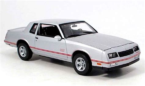 Diecast model cars Chevrolet Monte Carlo 1/18 Welly ss grey - Alldiecast.us