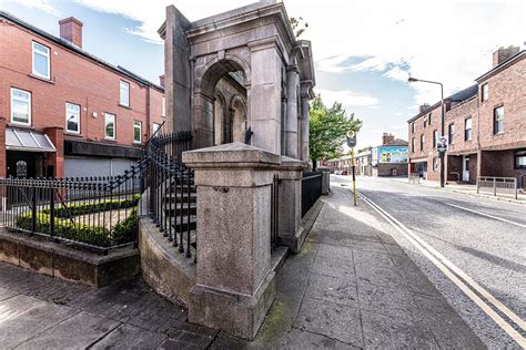 THE COOMBE MEMORIAL - THE LIBERTIES OF DUBLIN