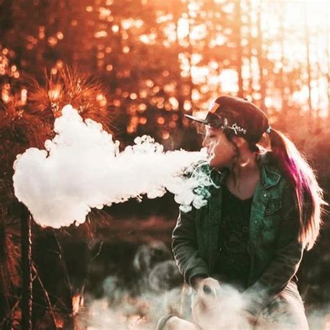 Vape Girls can have Clouds bigger than men>>>>> Do You Mind??? | Vape girl, Vape art, Vape smoke