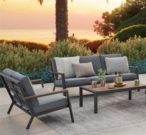 Wicker Curved Outdoor Sectional with Propane Fire Pit | Jardina