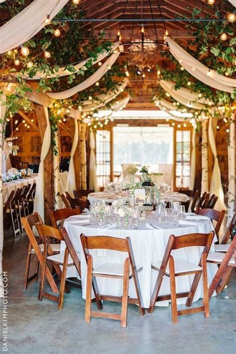 25 Best Barn Wedding Venues - Barn Wedding Venues Near Me