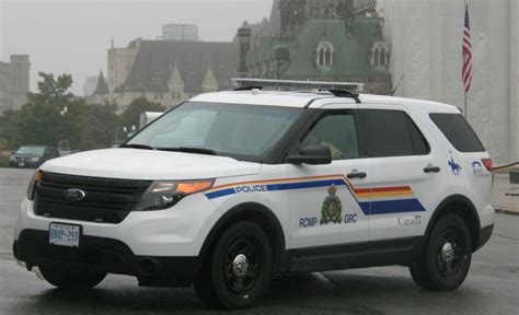 RCMP/GRC Ford Explorer ════════════════════════════ http://www ...