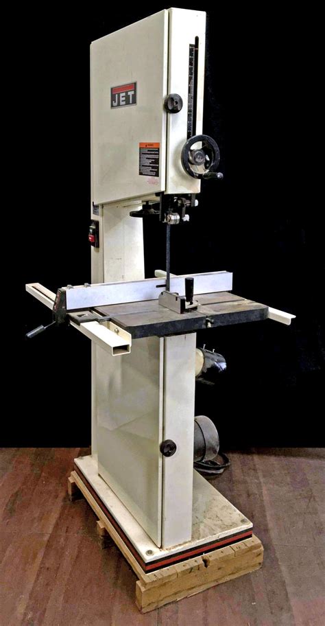 Lot - Jet Equipment & Tools 18in. Woodworking Bandsaw