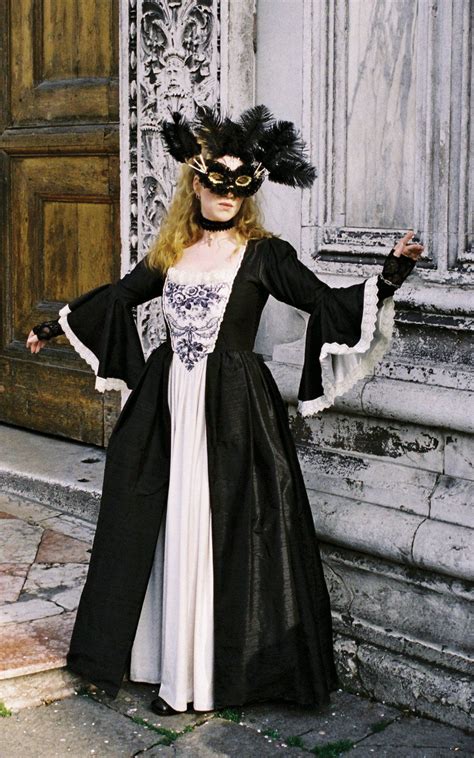 The Venetian Gown | Masquerade ball gowns, Halloween fancy dress ...