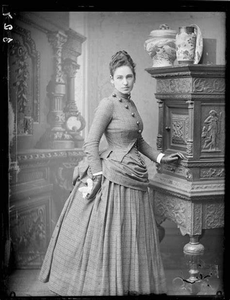 Unknown woman, c. 1880s | Victorian fashion, 19th century fashion, 19th century women