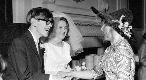 A Very Dapper Stephen Hawking and His Wife Jane at Their Wedding in ...