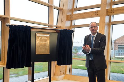 Sir Andrew Witty (GSK CEO and Chancellor of UoN) - The News Room