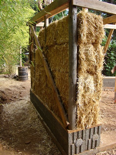 1000+ images about Straw bale construction on Pinterest | Straw Bales ...